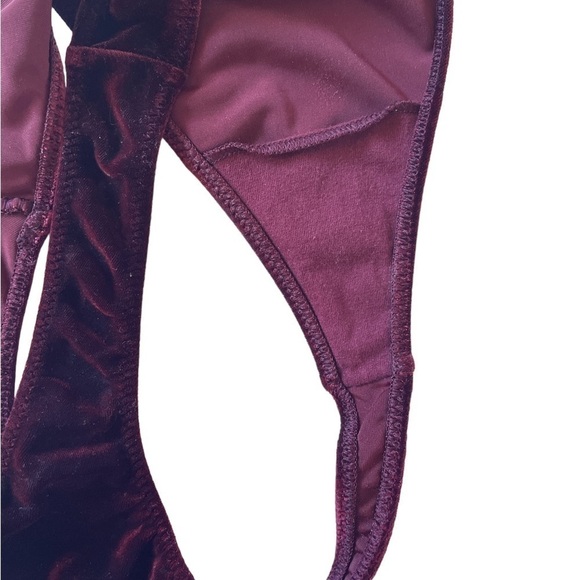 Victoria’s Secret dark red velvet underwire bra and matching thong panty set - Picture 9 of 13